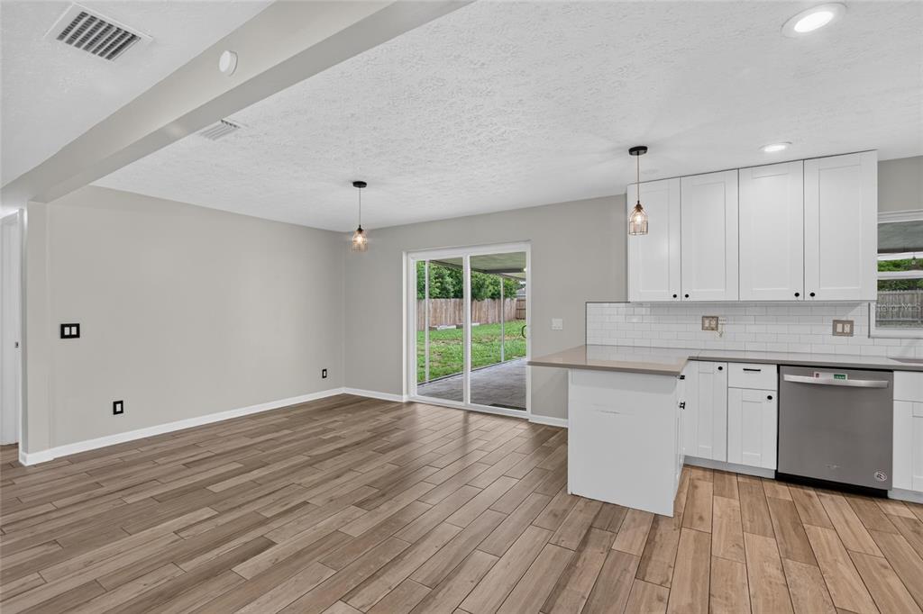 1905 Bryan Road Brandon, FL 33511 - Photo 12 of 51 Gallery Image 12
