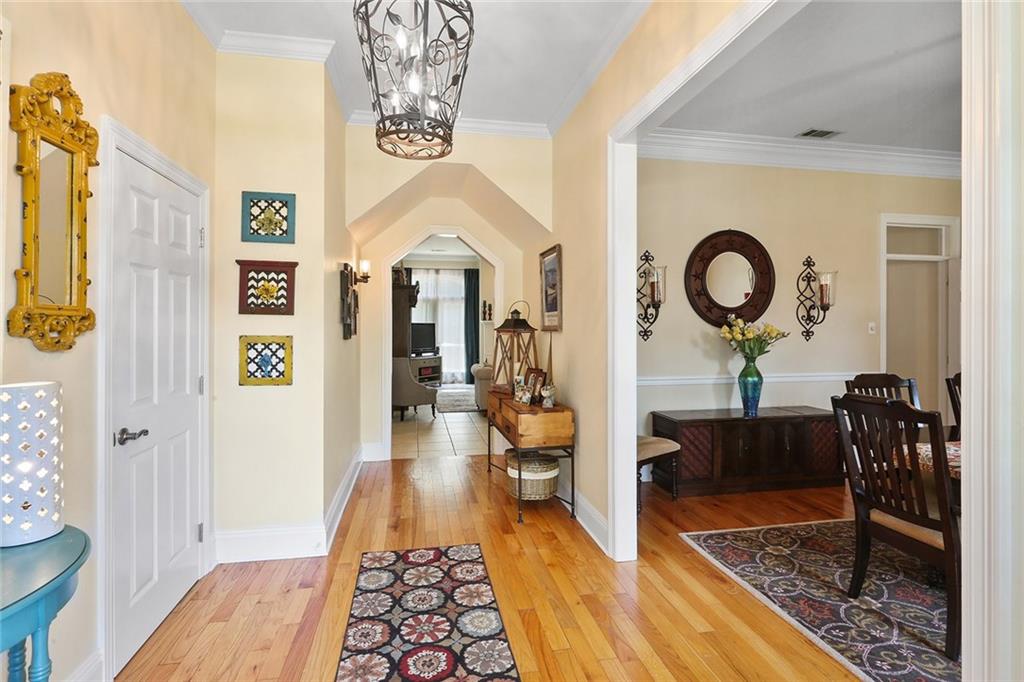 1364 Rue Bayonne Mandeville, LA 70471 - Photo 2 of 24 Gallery Image 2
