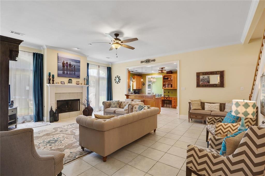 1364 Rue Bayonne Mandeville, LA 70471 - Photo 3 of 24 Gallery Image 3