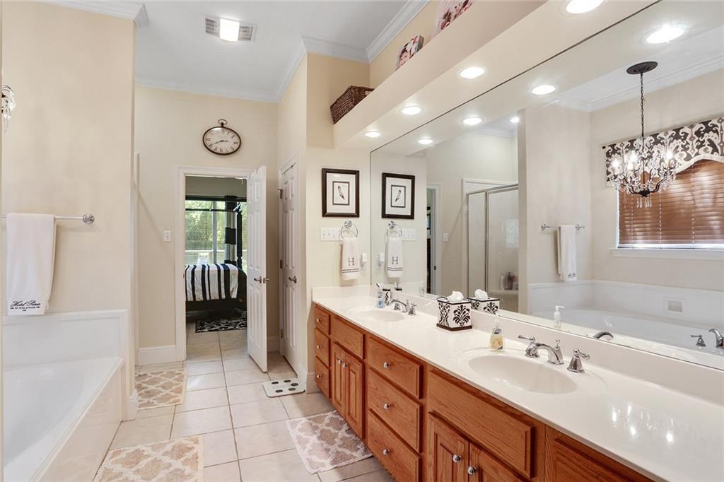 1364 Rue Bayonne Mandeville, LA 70471 - Photo 10 of 24 Gallery Image 10
