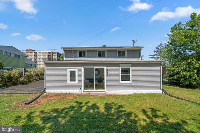 $349,900 | 2405 East Northern Parkway, Baltimore, MD 21214