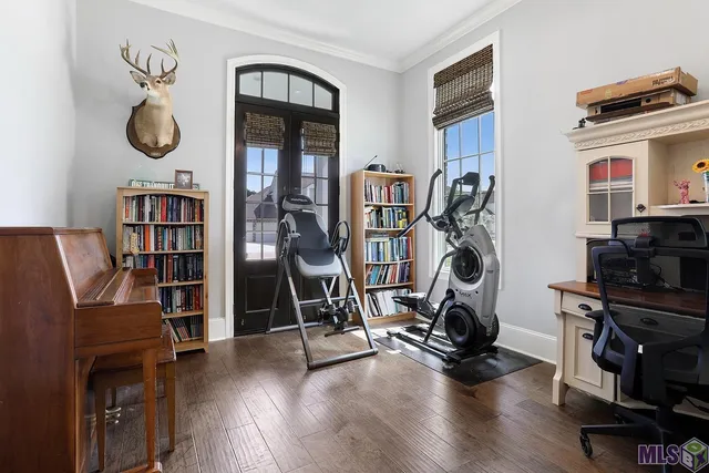 $950,000 | 13013 West Waterside Drive, Baton Rouge, LA 70818