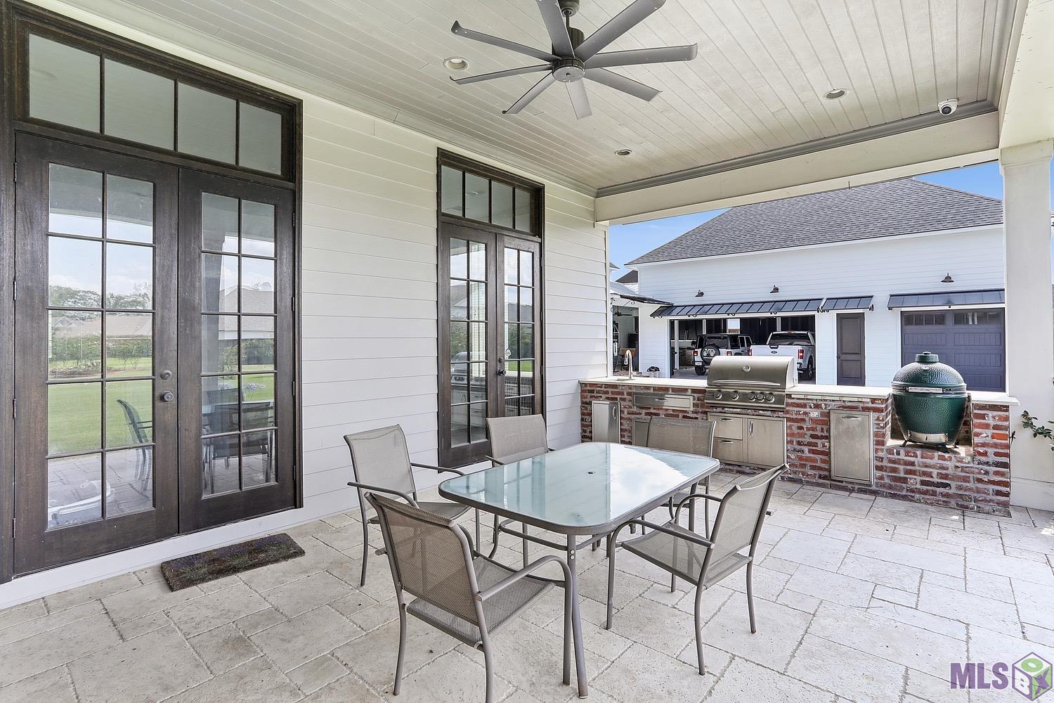 13013 West Waterside Drive Baton Rouge, LA 70818 - Photo 26 of 27 Outside patio area