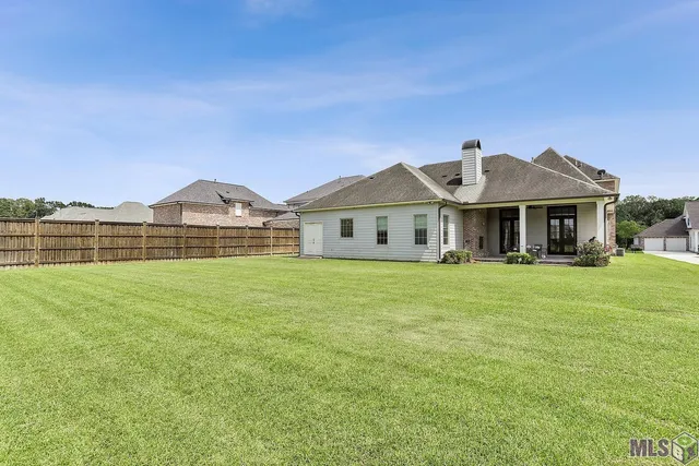 $950,000 | 13013 West Waterside Drive, Baton Rouge, LA 70818