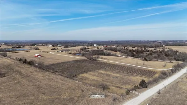 $300,000 | 0 North Rockville Road, Louisburg, KS 66053