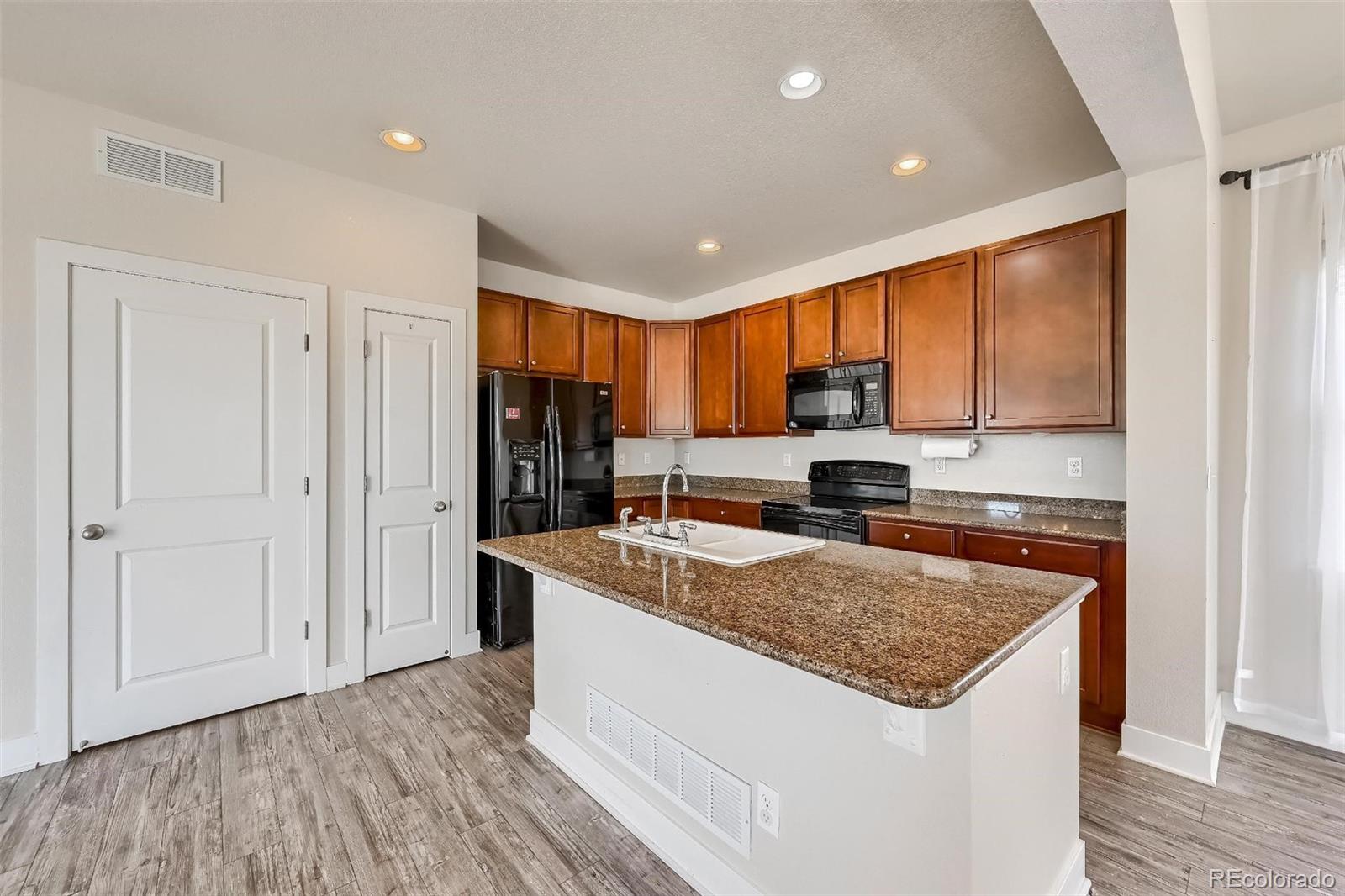 10503 Rutledge Street Parker, CO 80134 - Photo 8 of 21 Gallery Image 8