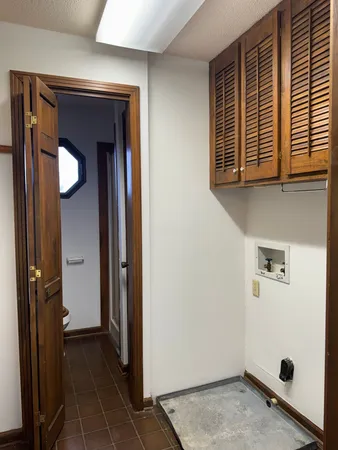 a view of a storage & utility room