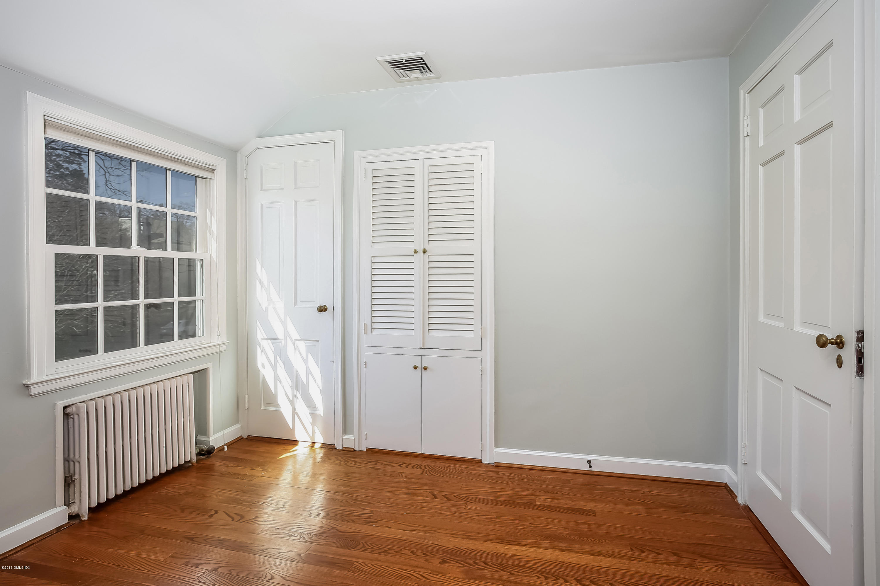 11 Hendrie Lane Riverside, CT 06878 - Photo 12 of 17 Bedroom