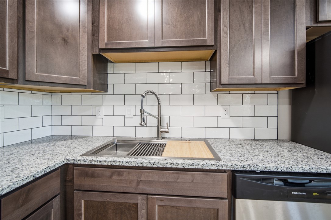 275 Tuxworth Road Centerville, OH 45458 - Photo 11 of 32