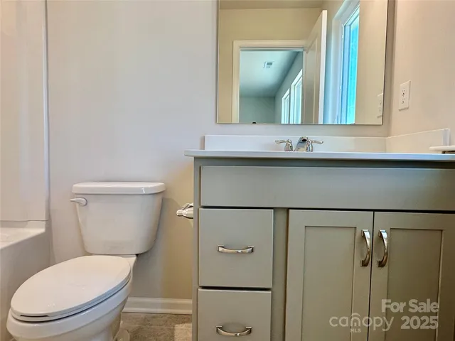 a view of utility room