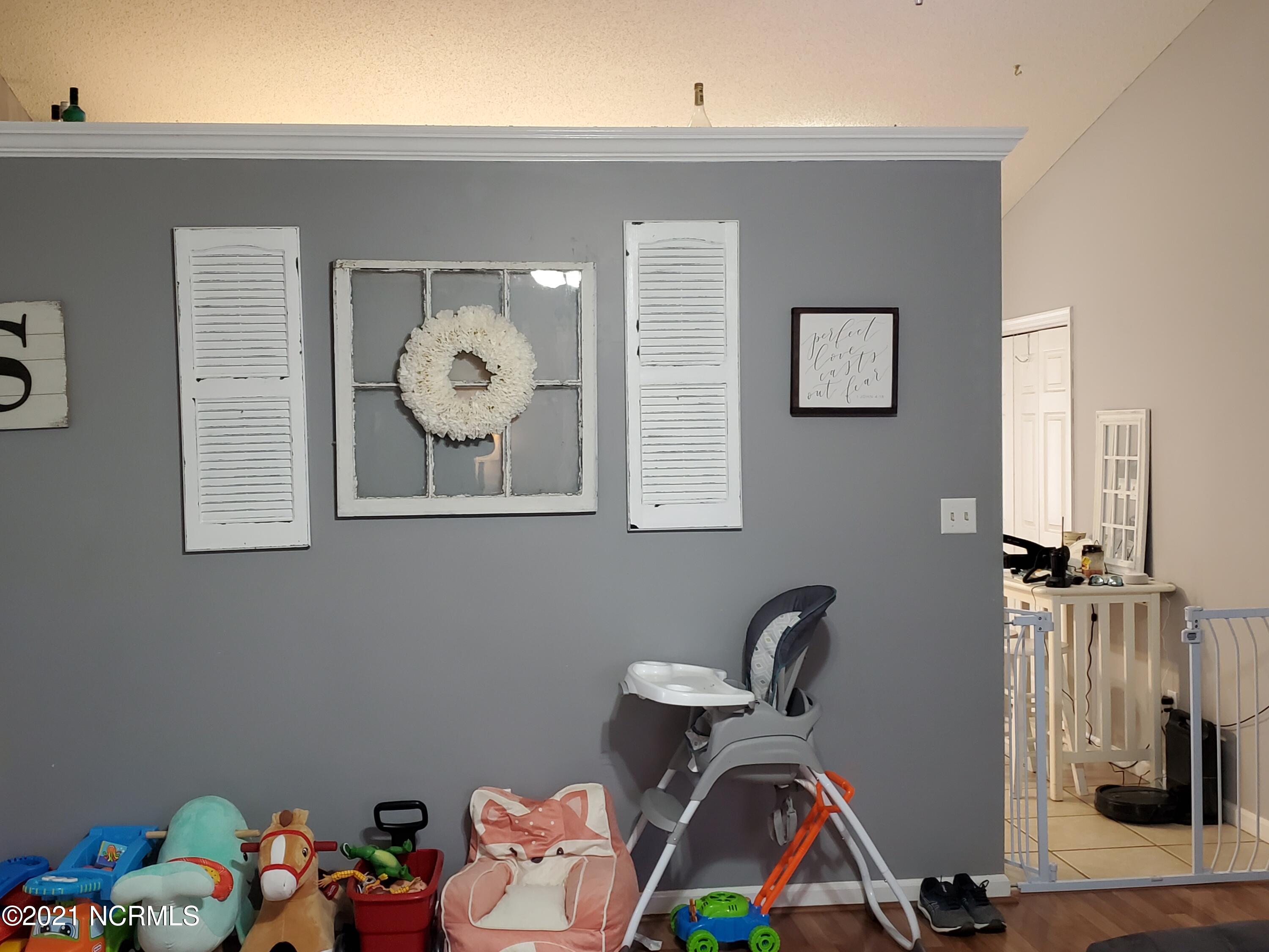 4535 Rivershore Drive New Bern, NC 28560 - Photo 6 of 31 20210305_153254