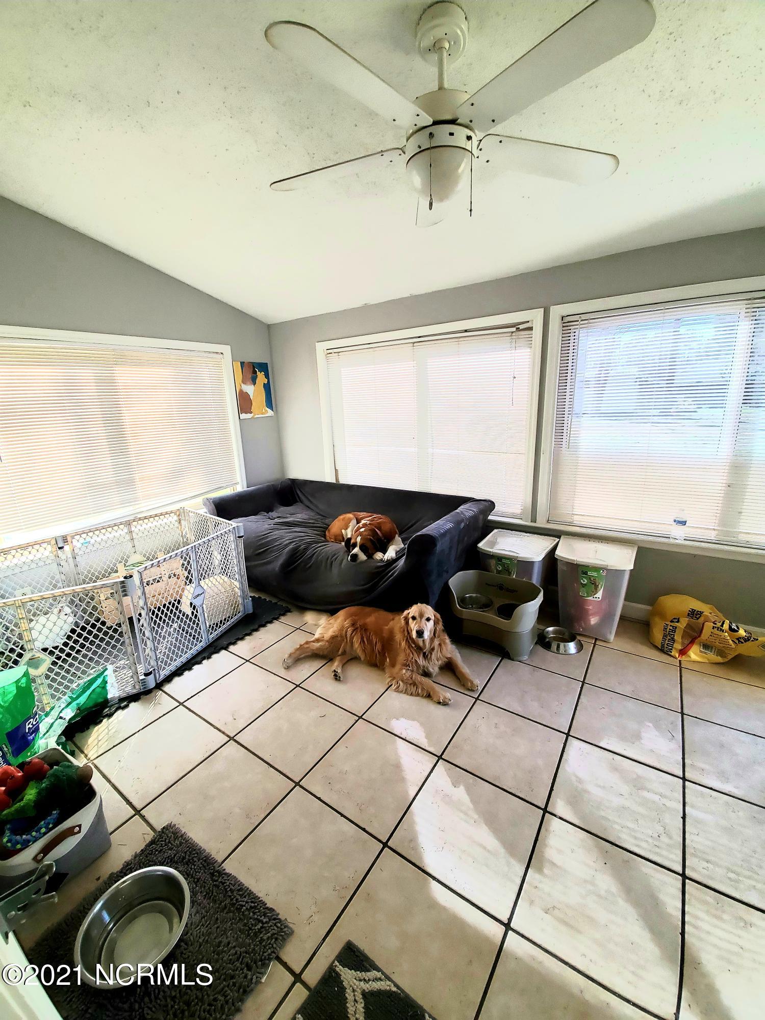 4535 Rivershore Drive New Bern, NC 28560 - Photo 8 of 31 20210305_191843