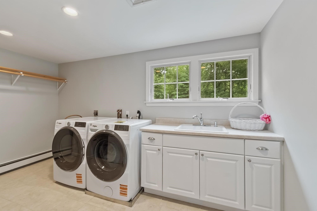 17 Townsend Road Lynnfield, MA 01940 - Photo 29 of 42 Gallery Image 29
