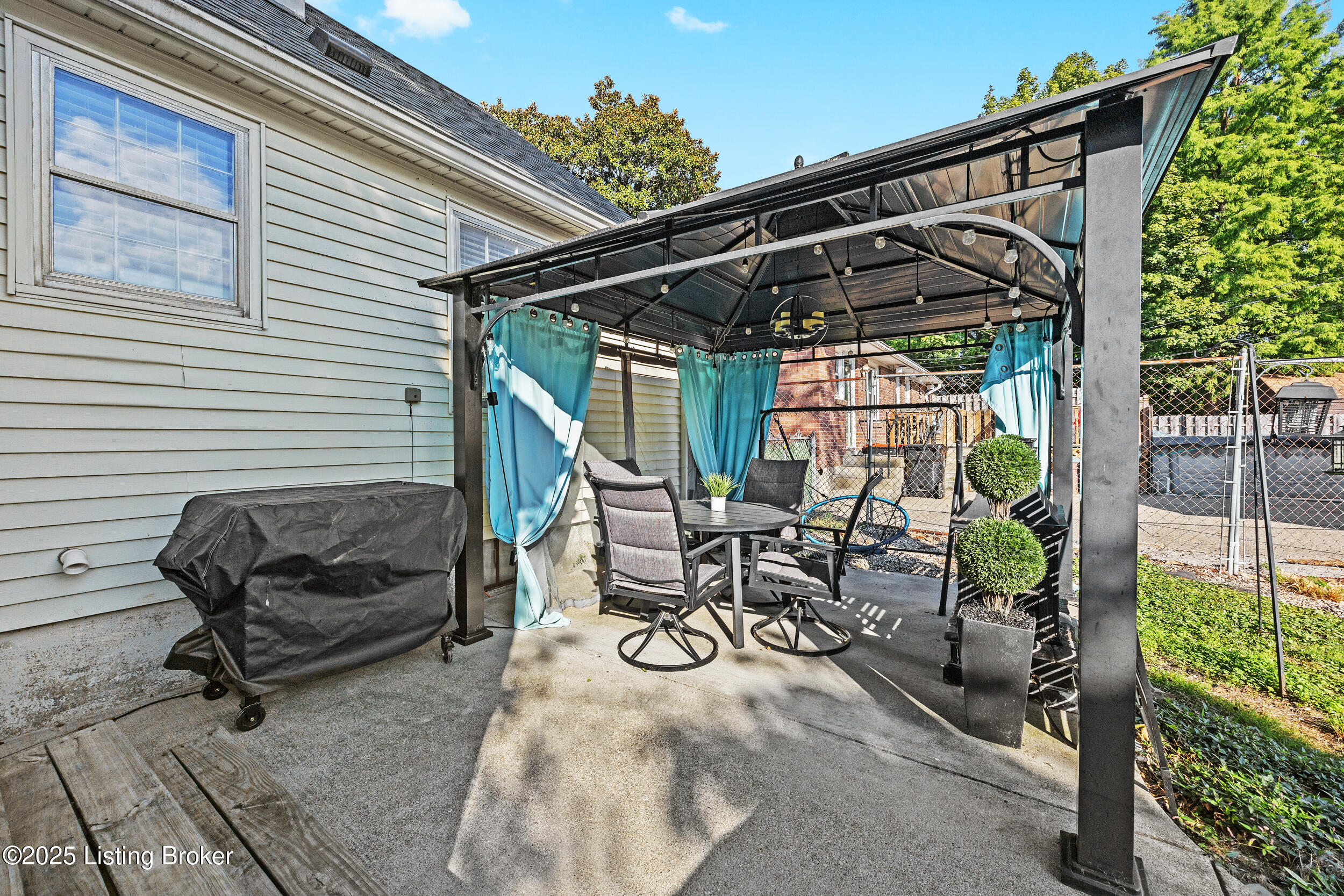 3021 Talisman Road Louisville, KY 40220 - Photo 33 of 41 IMG_5865