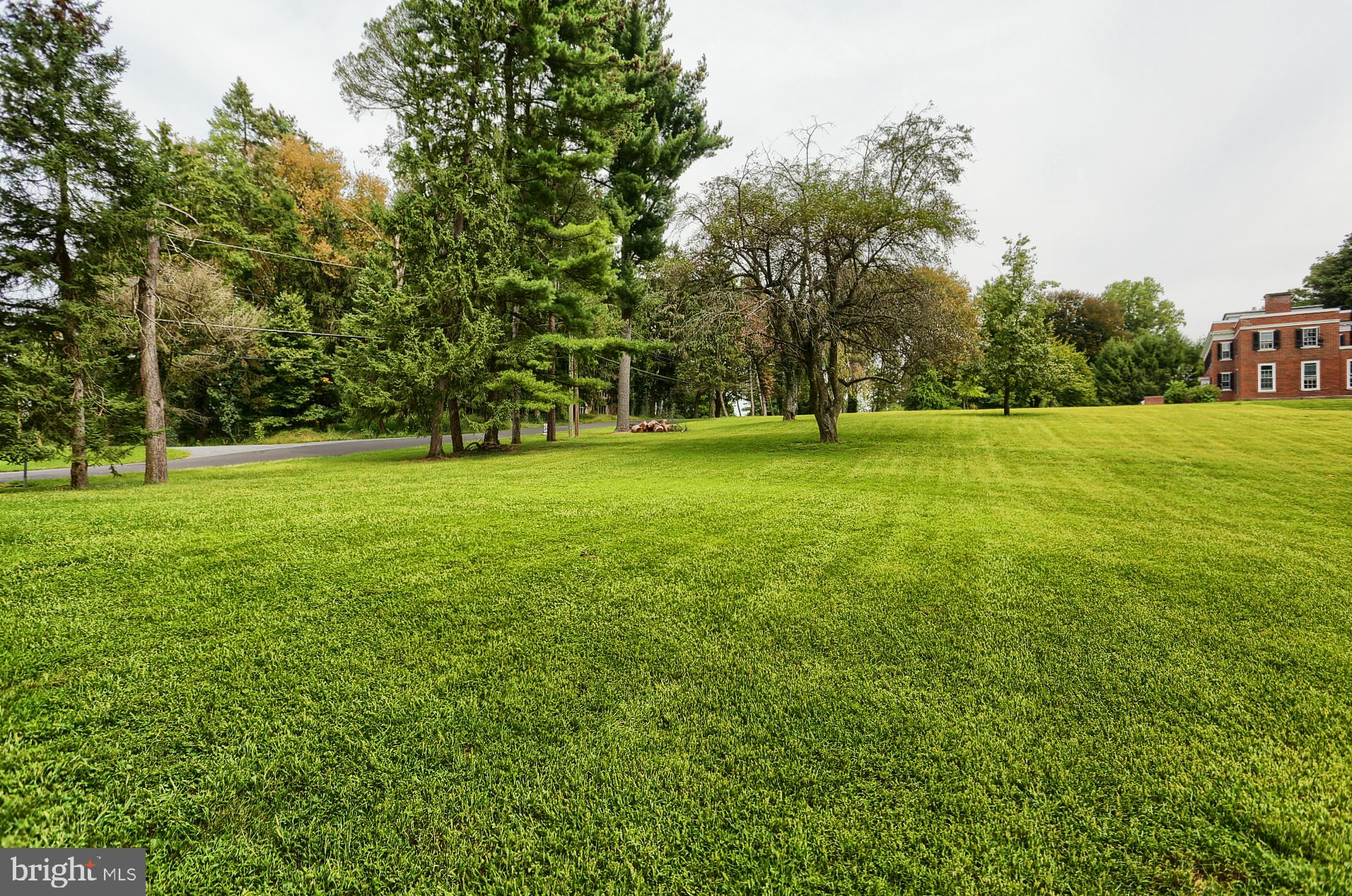 406 North Tulpehocken Road Reading, PA 19601 - Photo 11 of 19