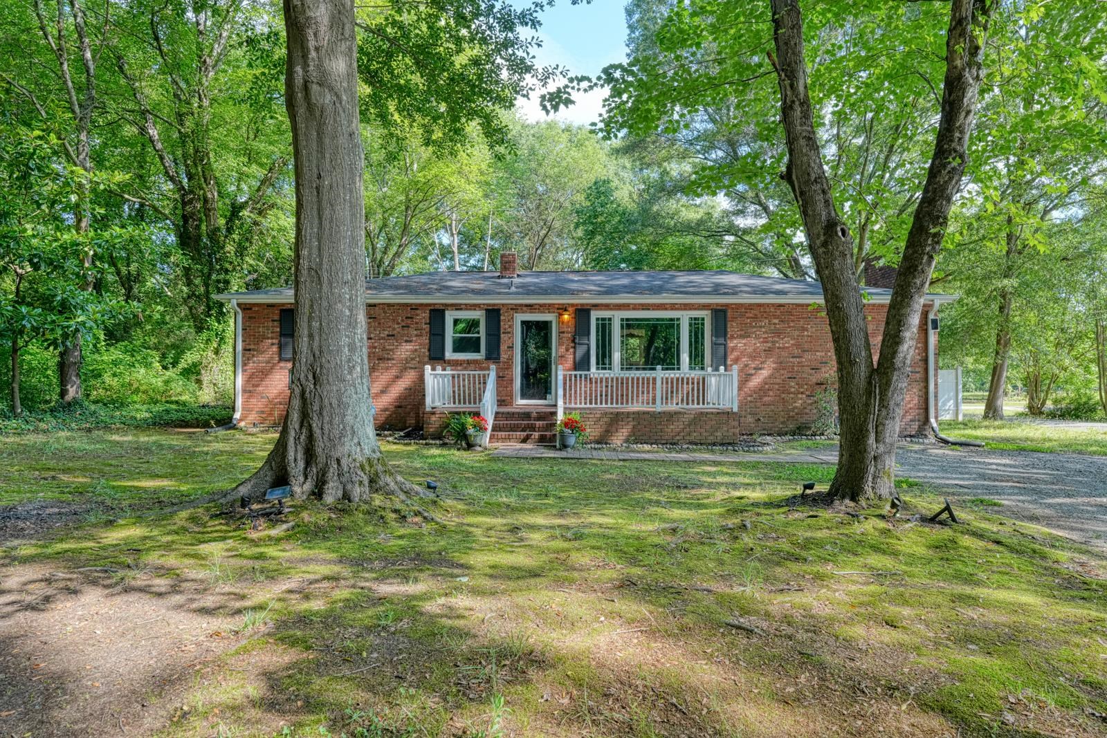 110 State Rd S-42-2775 Spartanburg, SC 29307 - Photo 3 of 39