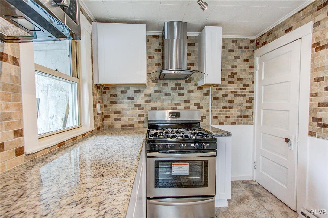 736 Hawthorne Road Bethlehem, PA 18018 - Photo 7 of 47 Gallery Image 7