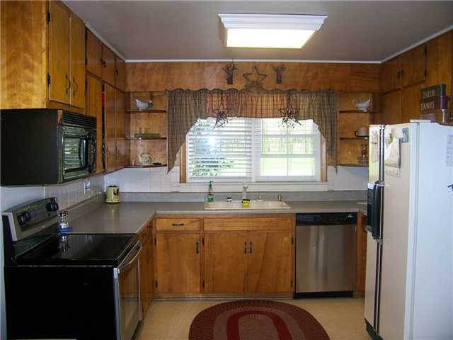 6139 Newark Road Mount Vernon, OH 43050 - Photo 7 of 16