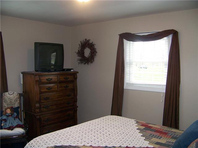 6139 Newark Road Mount Vernon, OH 43050 - Photo 10 of 16