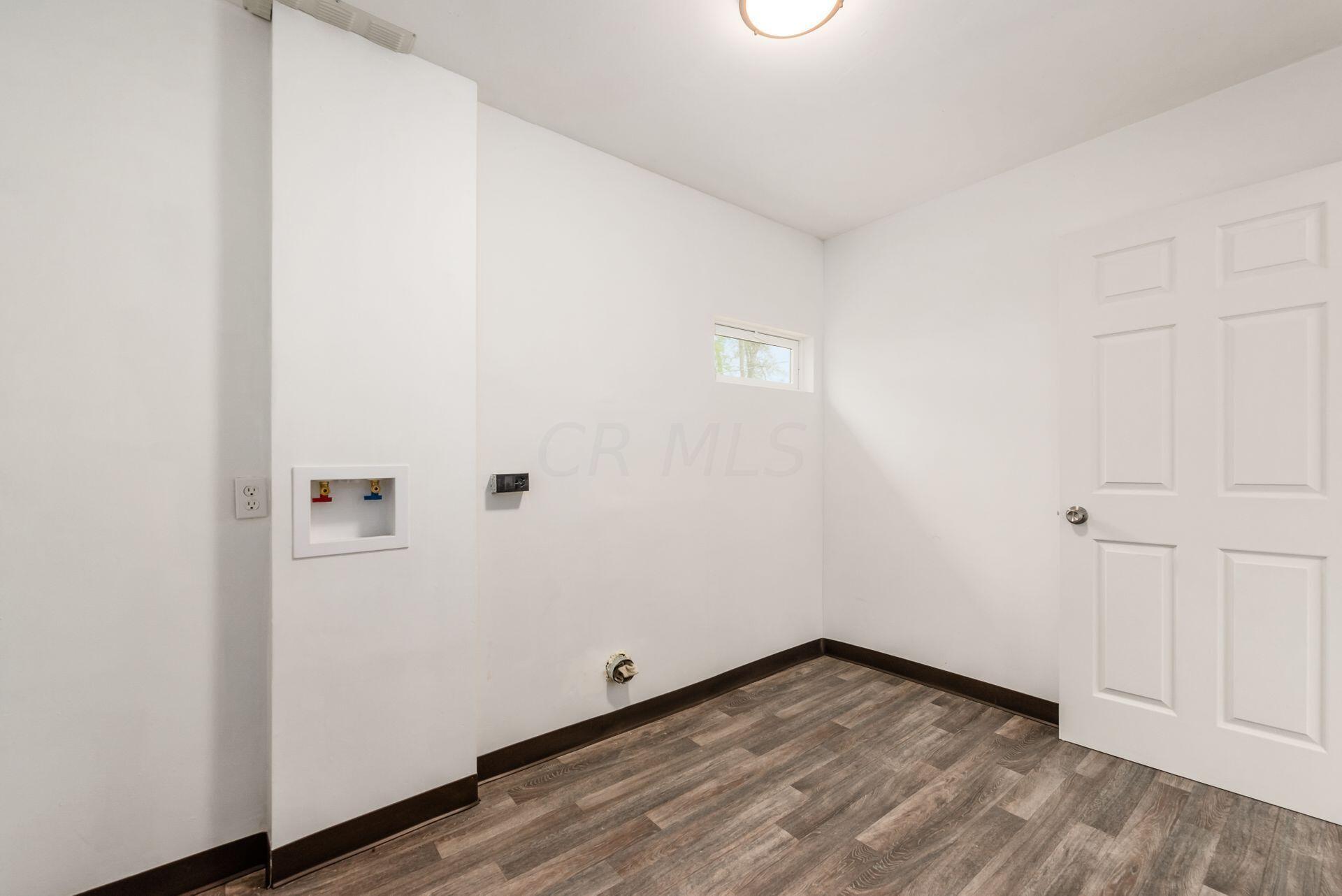 1590 Liscomb Road Columbus, OH 43207 - Photo 9 of 26 010_f1b_W 1590 Liscomb Rd-019