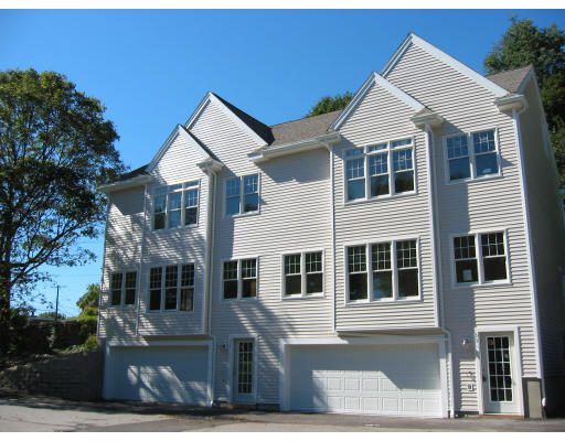 33 Hamilton Place, Unit RIGHT Needham, MA 02494 - Photo 1 of 1 Gallery Image 1