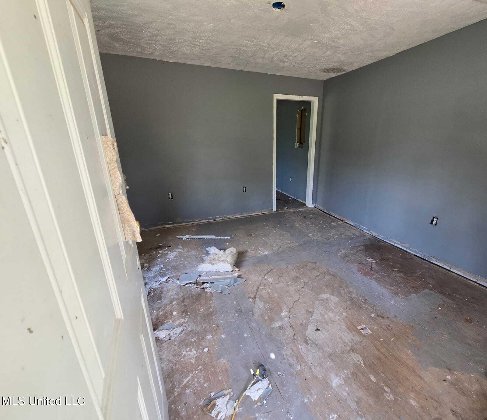 2804 Overstreet Avenue, Unit 6 Jackson, MS 39213 - Photo 17 of 34 17