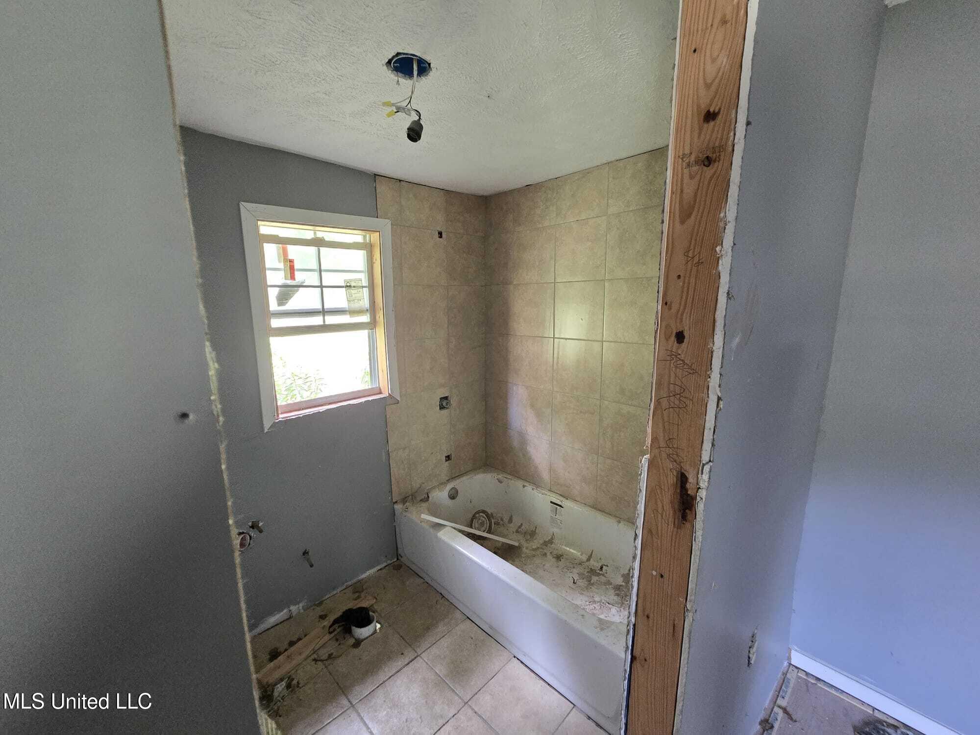 2804 Overstreet Avenue, Unit 6 Jackson, MS 39213 - Photo 30 of 34 30