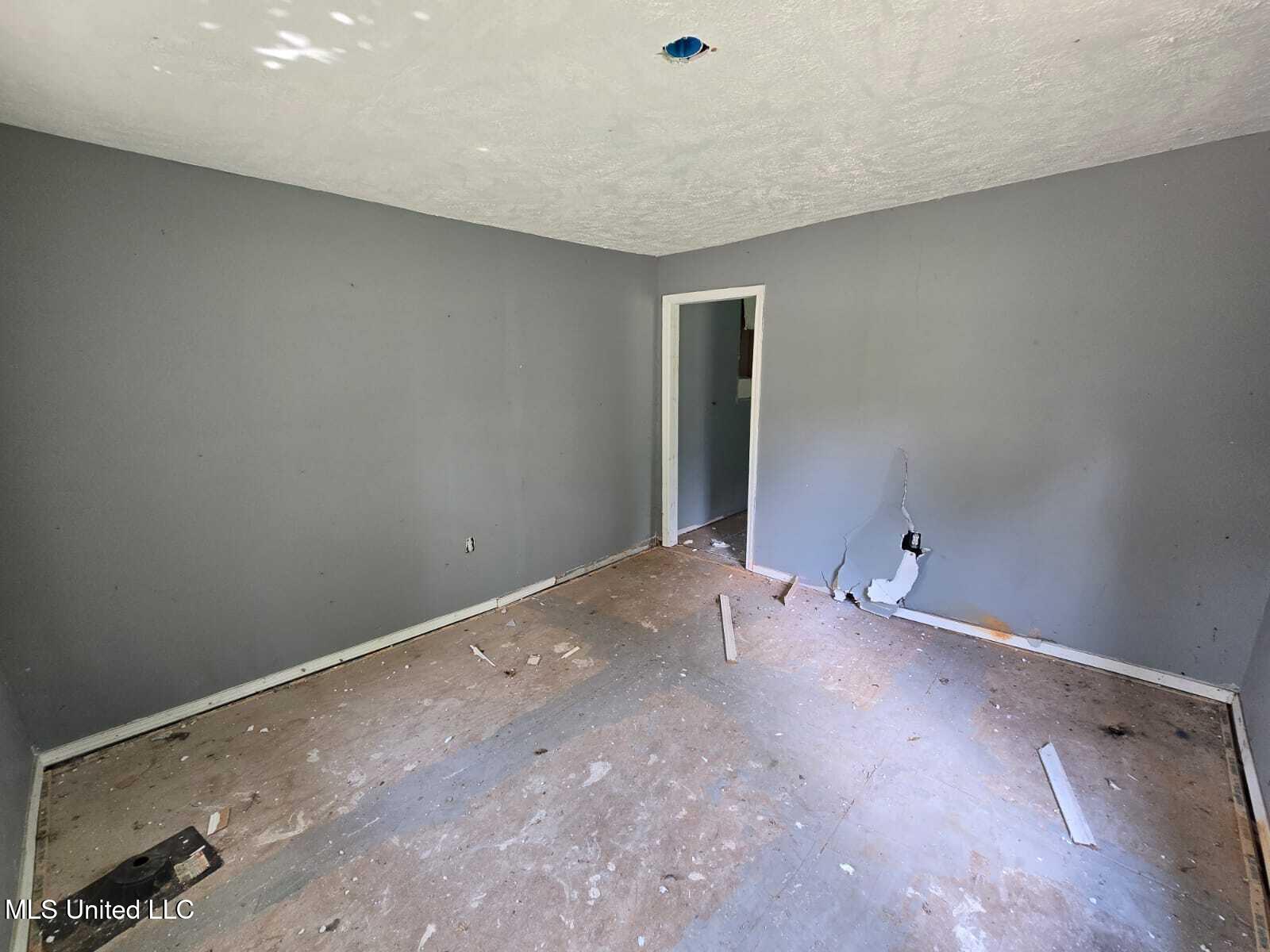 2804 Overstreet Avenue, Unit 6 Jackson, MS 39213 - Photo 6 of 34 6
