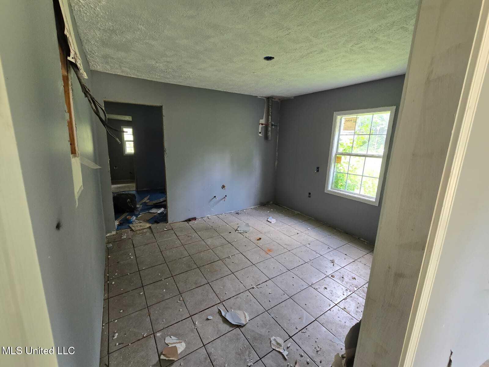 2804 Overstreet Avenue, Unit 6 Jackson, MS 39213 - Photo 7 of 34 7