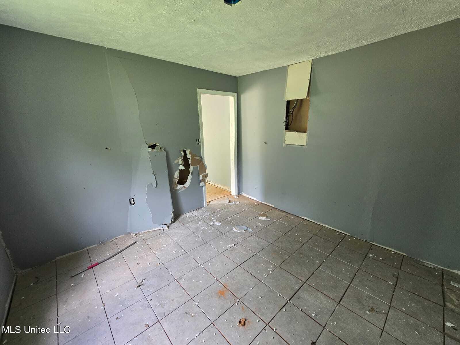 2804 Overstreet Avenue, Unit 6 Jackson, MS 39213 - Photo 10 of 34 10