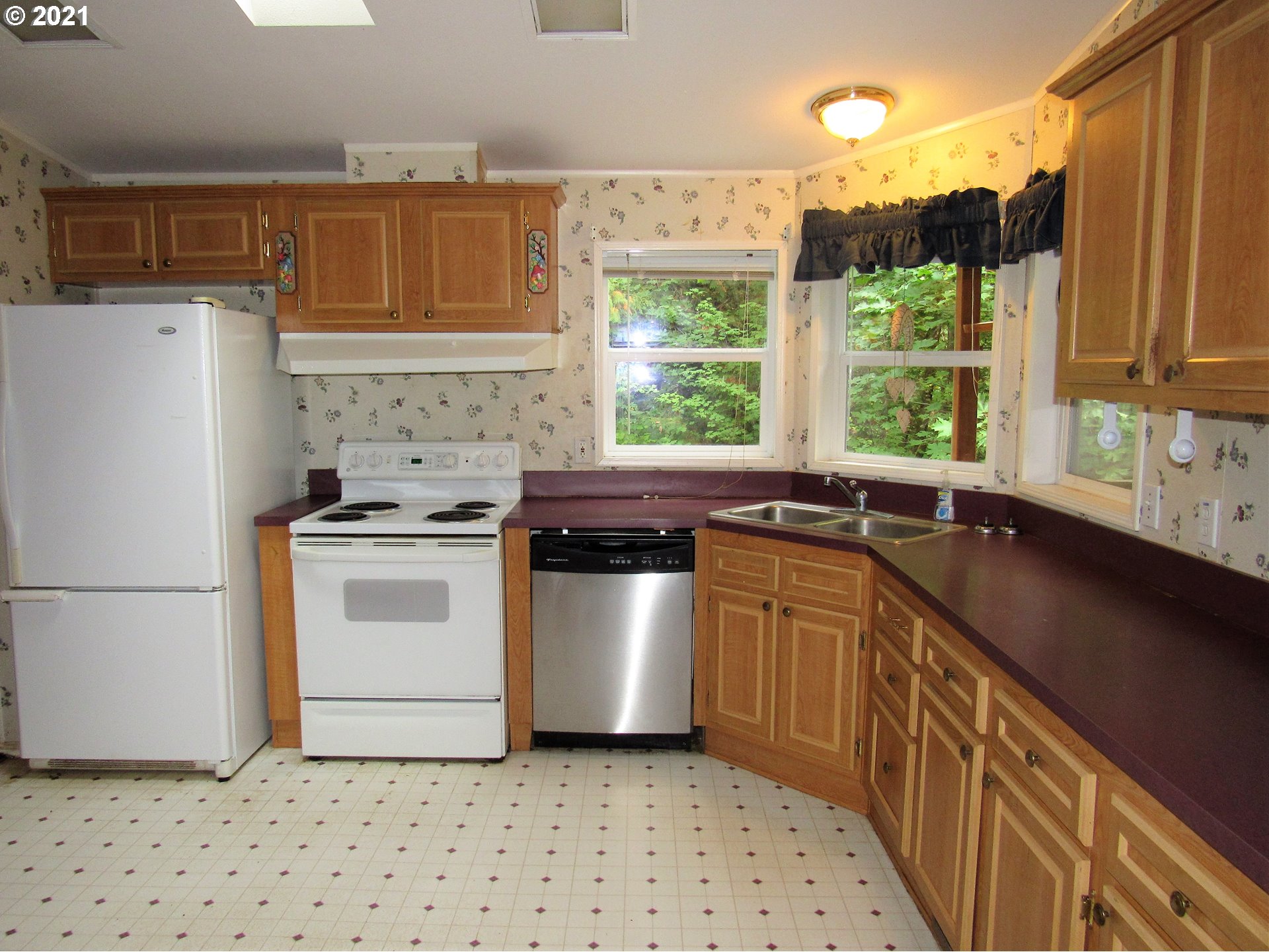29340 Northwest Nowakowski Road Buxton, OR 97109 - Photo 12 of 32 Gallery Image 12