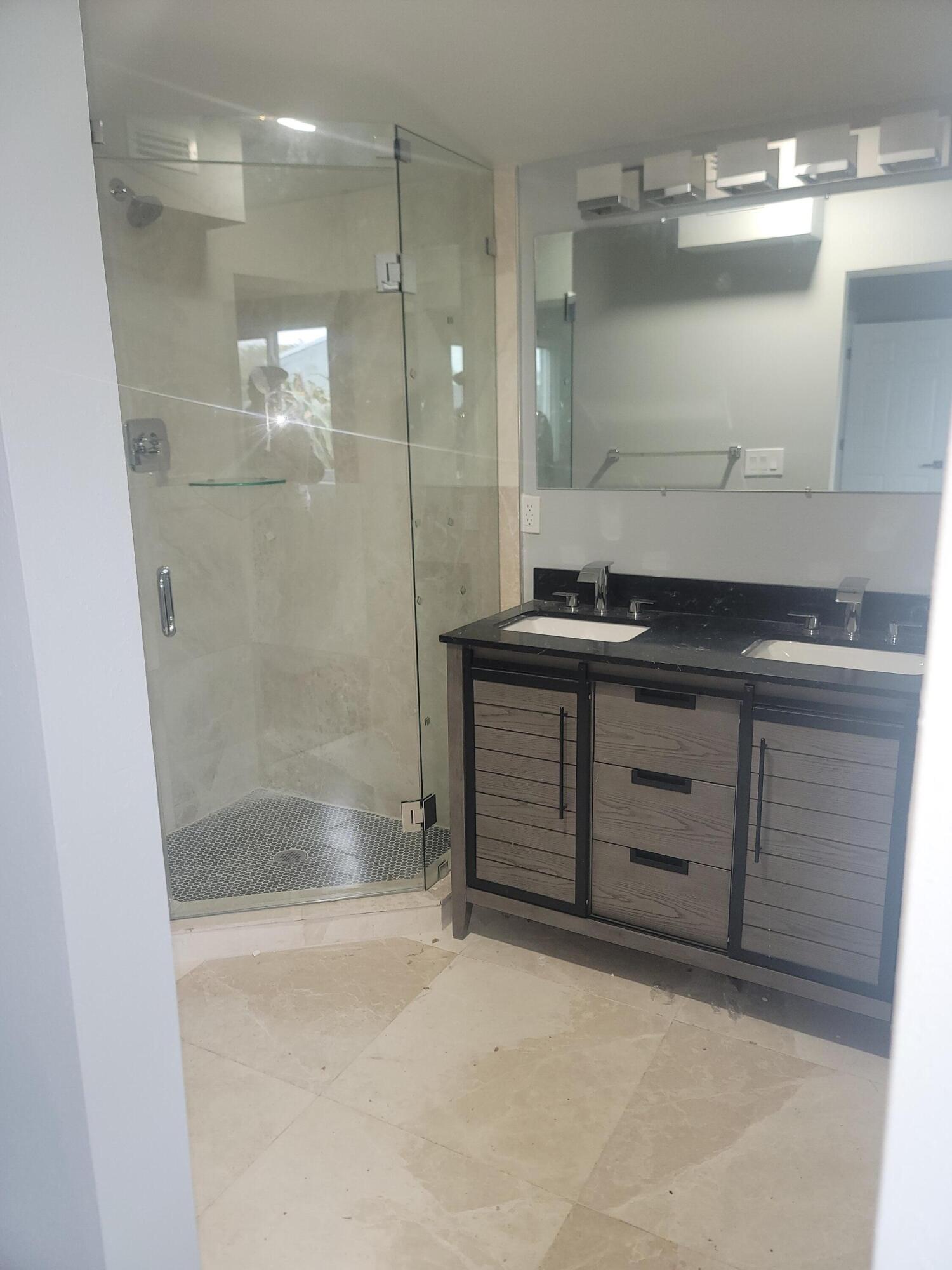 1122 West 26th Court Riviera Beach, FL 33404 - Photo 8 of 13 20250123_104451