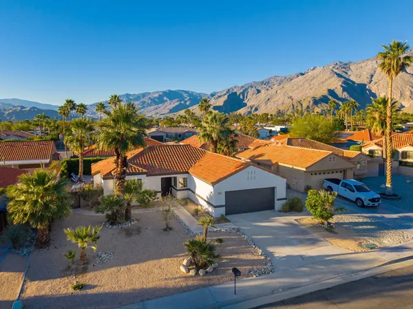 $679,000 | 1461 East Padua Way, Palm Springs, CA 92262