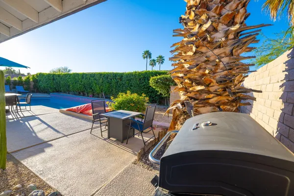 $679,000 | 1461 East Padua Way, Palm Springs, CA 92262