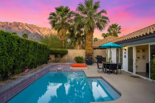 $679,000 | 1461 East Padua Way, Palm Springs, CA 92262
