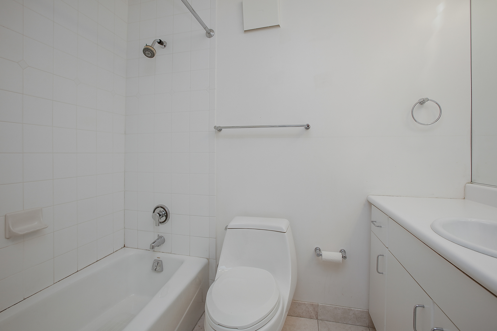 111 East Chestnut Street, Unit 46G Chicago, IL 60611 - Photo 14 of 16