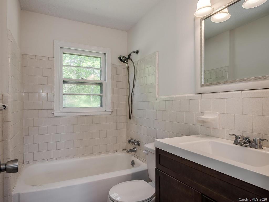 6617 Simpson Road Charlotte, NC 28216 - Photo 10 of 17 Gallery Image 10