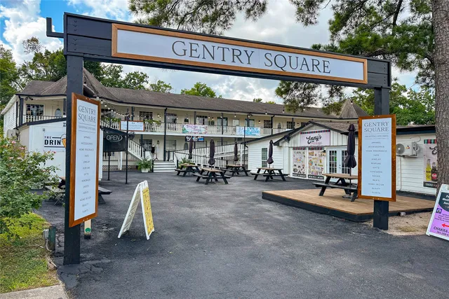 a area with lots of table and chairs
