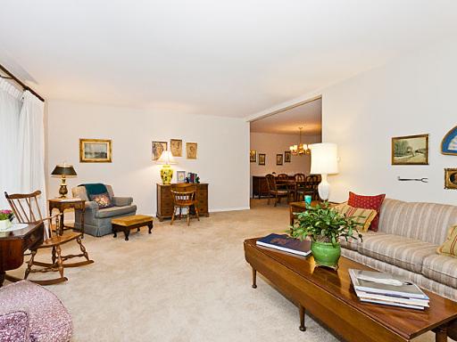 715 Ridge Road, Unit 1A Wilmette, IL 60091 - Photo 2 of 10