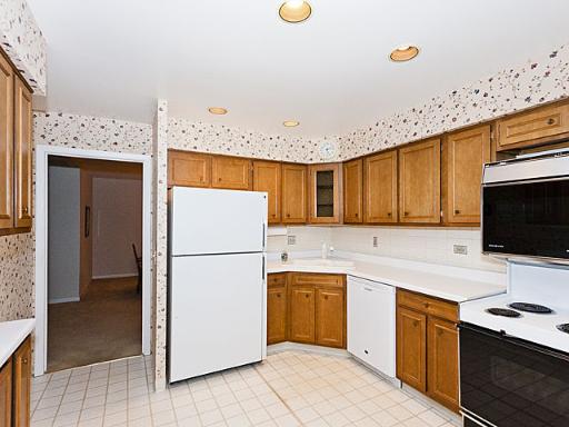 715 Ridge Road, Unit 1A Wilmette, IL 60091 - Photo 4 of 10