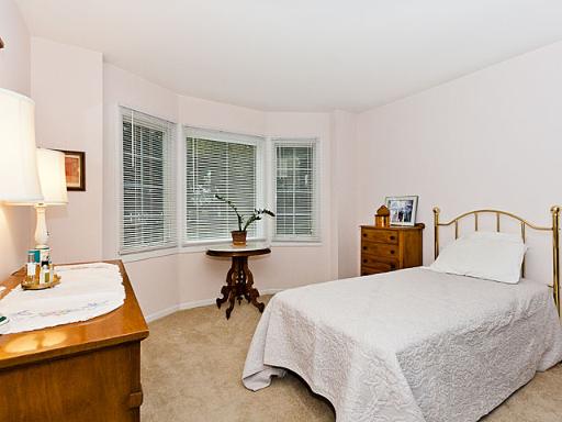 715 Ridge Road, Unit 1A Wilmette, IL 60091 - Photo 8 of 10