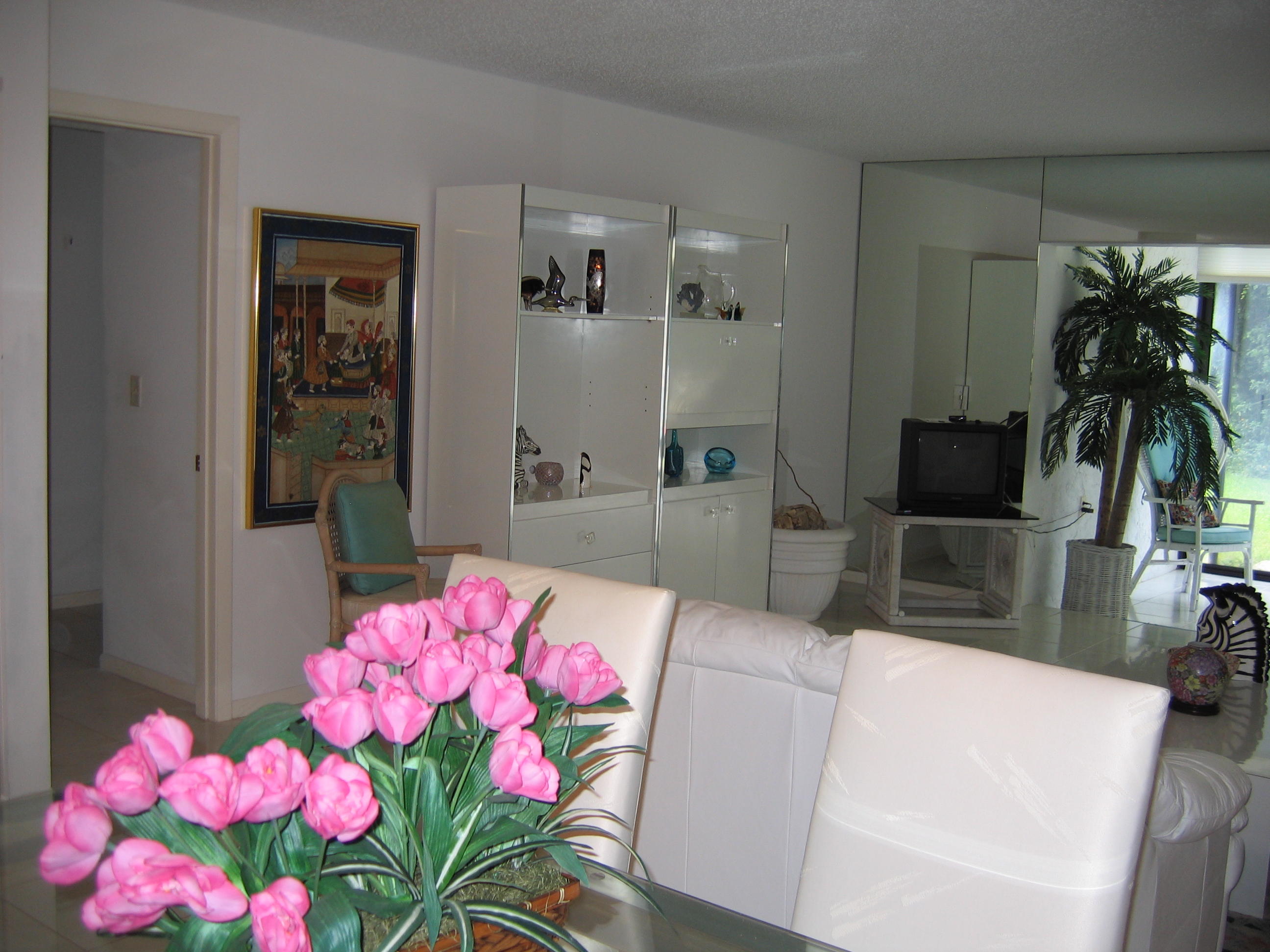 21946 Arriba Real, Unit 2C Boca Raton, FL 33433 - Photo 6 of 43 Living Room
