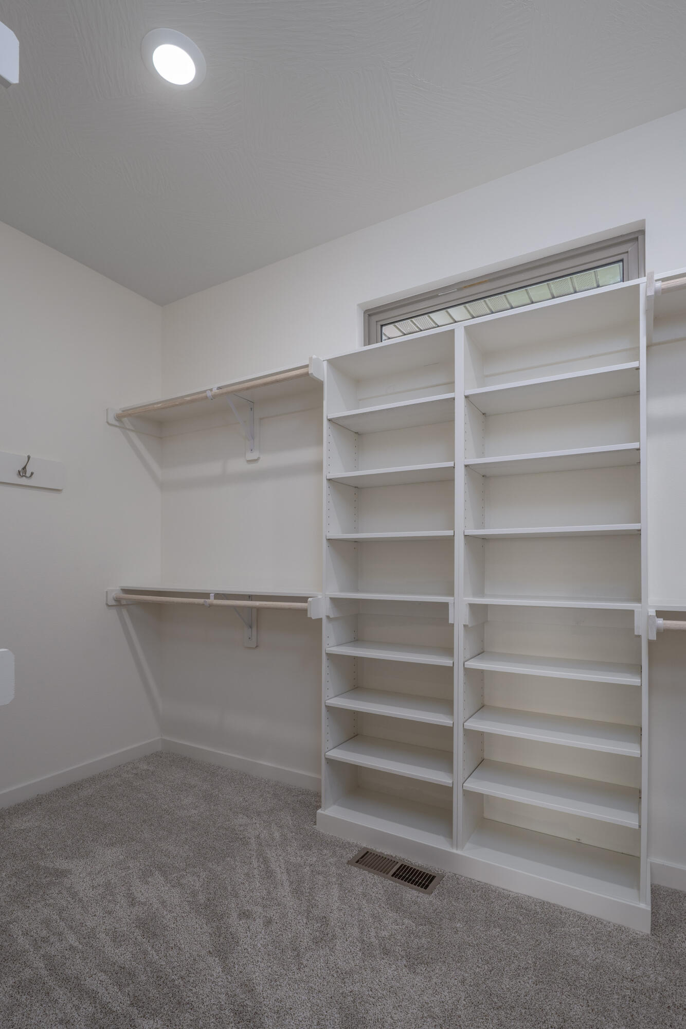 3579 West Cherokee Street Springfield, MO 65807 - Photo 23 of 39 3579 E Cherokee St-24