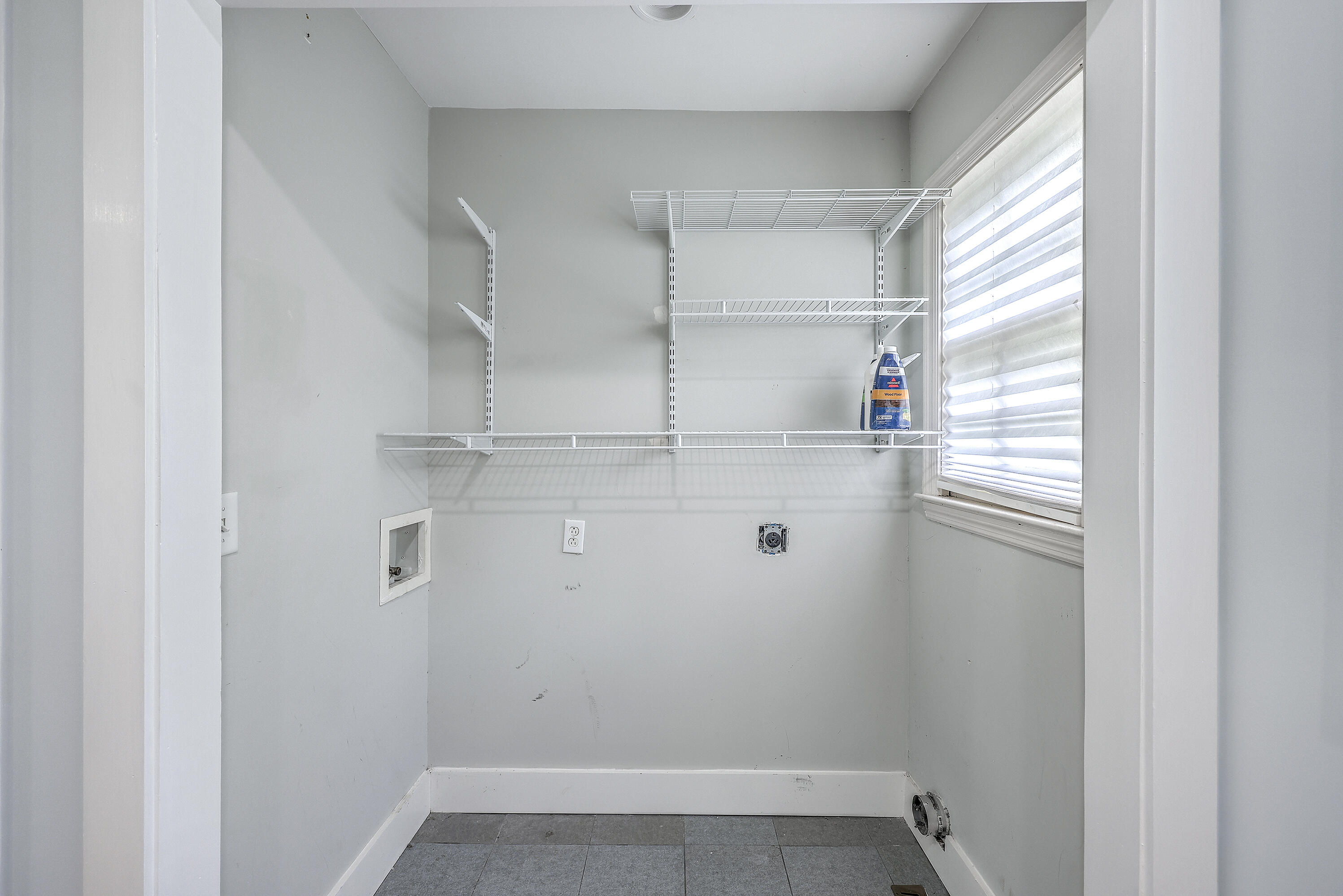 1140 Pleasant Pines Road Mount Pleasant, SC 29464 - Photo 11 of 20 1140closet