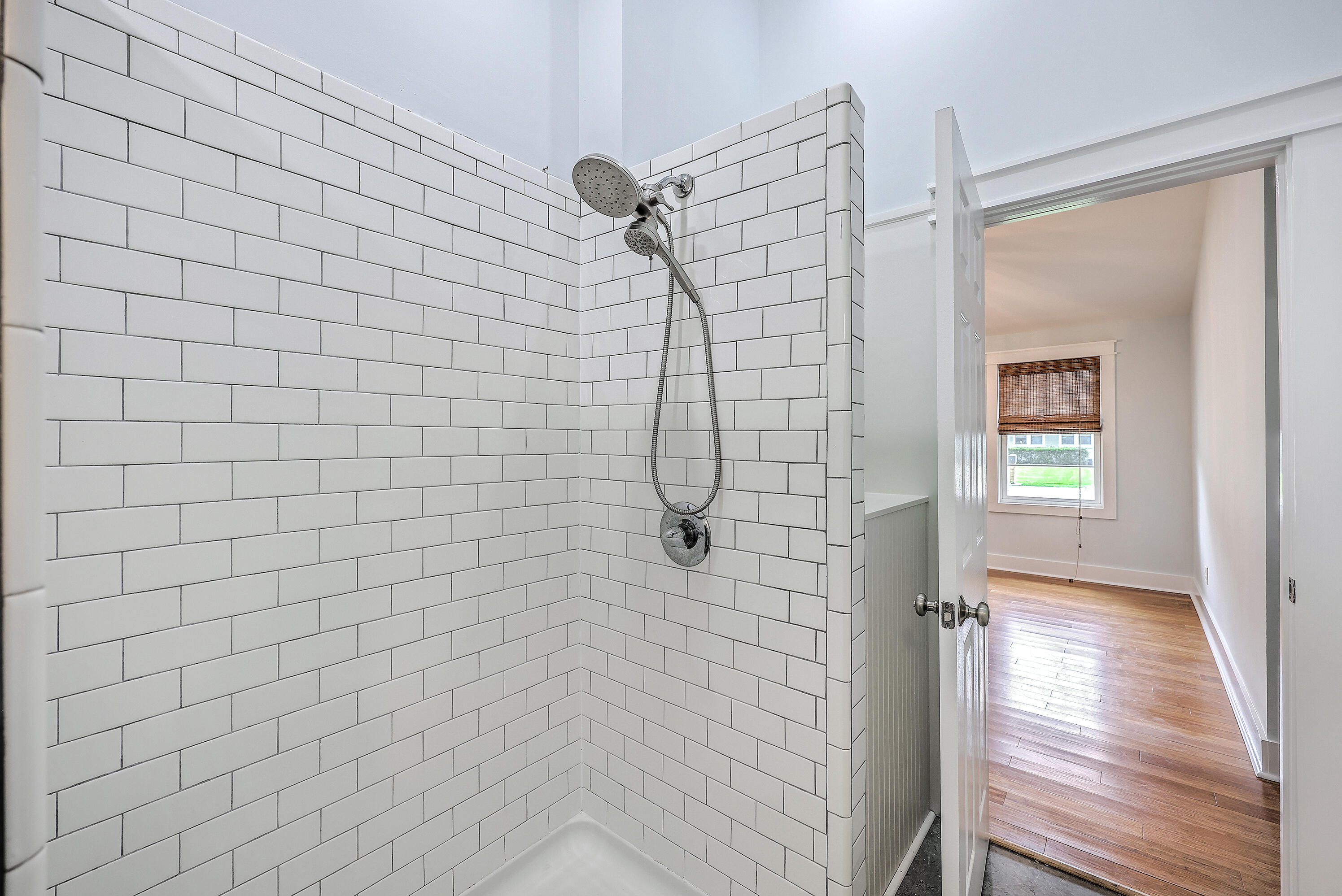 1140 Pleasant Pines Road Mount Pleasant, SC 29464 - Photo 12 of 20 114bath3