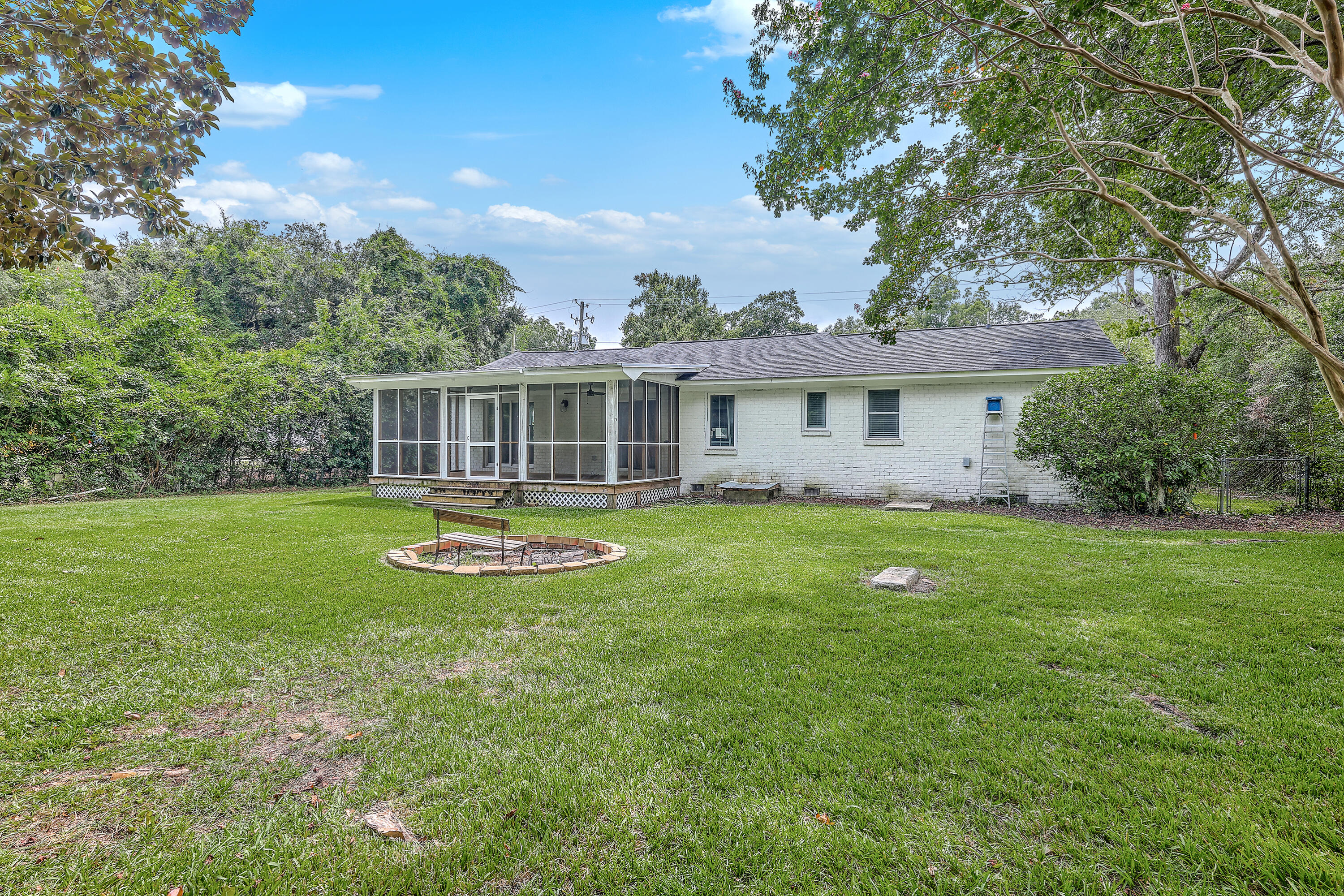 1140 Pleasant Pines Road Mount Pleasant, SC 29464 - Photo 19 of 20 ZYN_0492_3_4_5_6_7_8