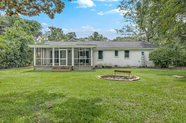 $735,000 | 1140 Pleasant Pines Road, Mount Pleasant, SC 29464