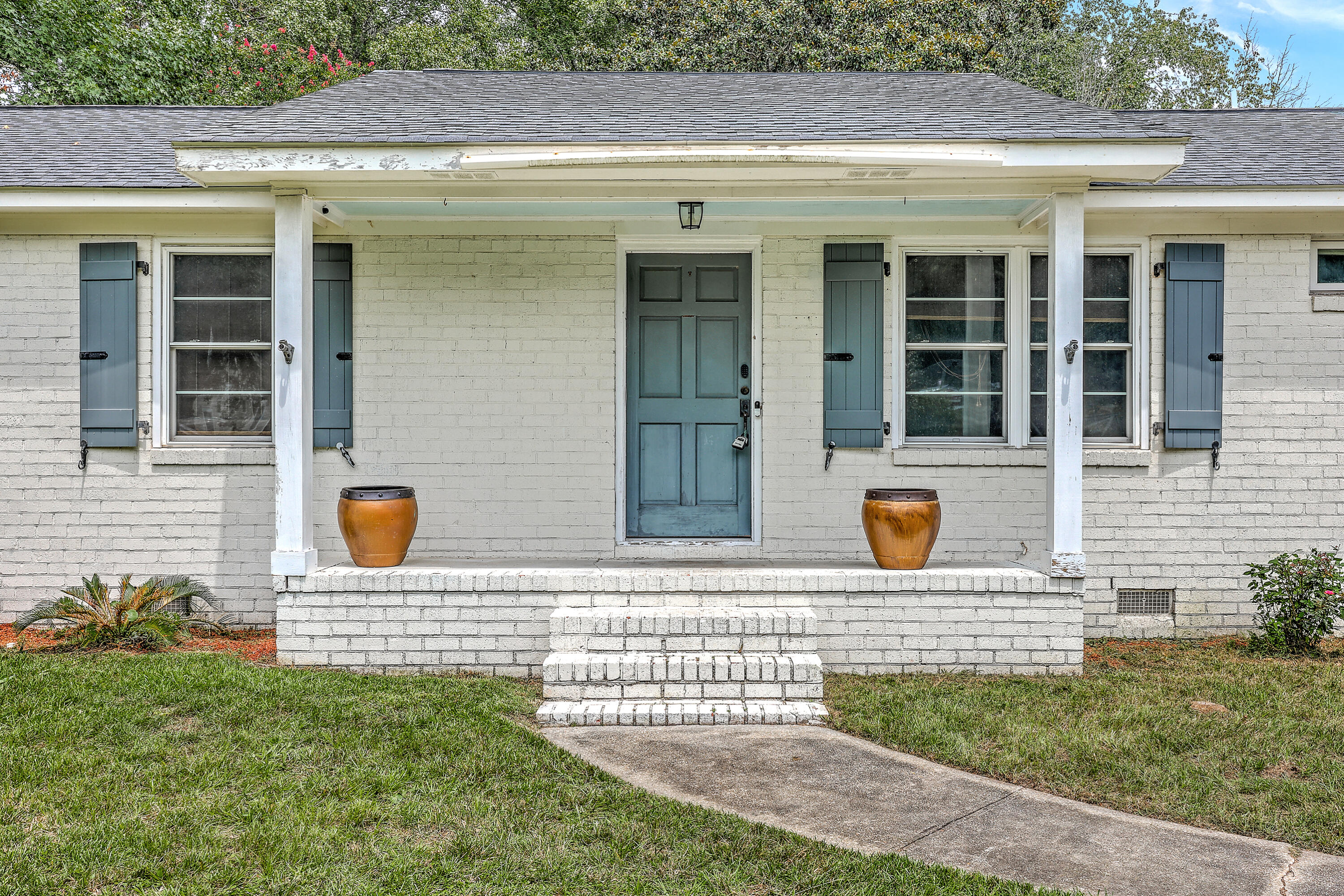 1140 Pleasant Pines Road Mount Pleasant, SC 29464 - Photo 2 of 20 1140Front1