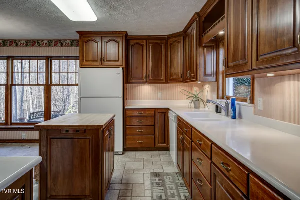 $965,000 | 150 Miller Crossing, Jonesborough, TN 37659