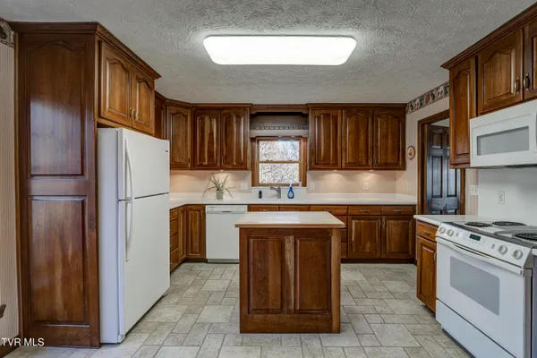 $965,000 | 150 Miller Crossing, Jonesborough, TN 37659